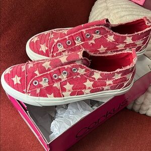 Corkys Babalu Red with white stars. Fun 4th July Patriotic Sneakers brand new